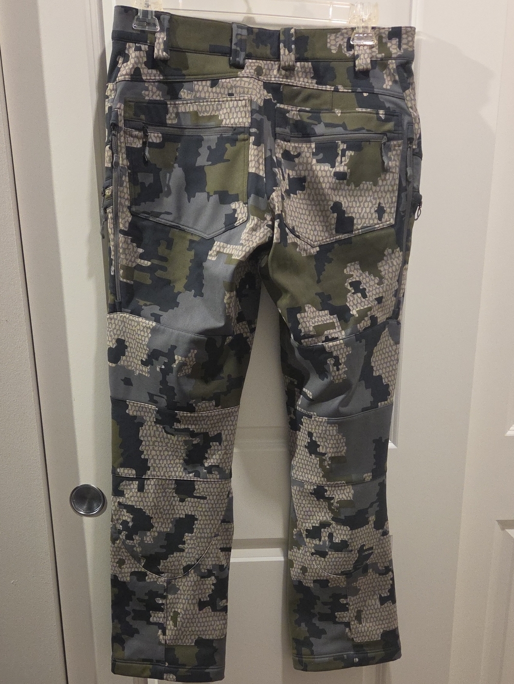 KUIU Mens Axis Camouflage Jacket Pants Gloves - Green, Gray, Black - Picture 8 of 13